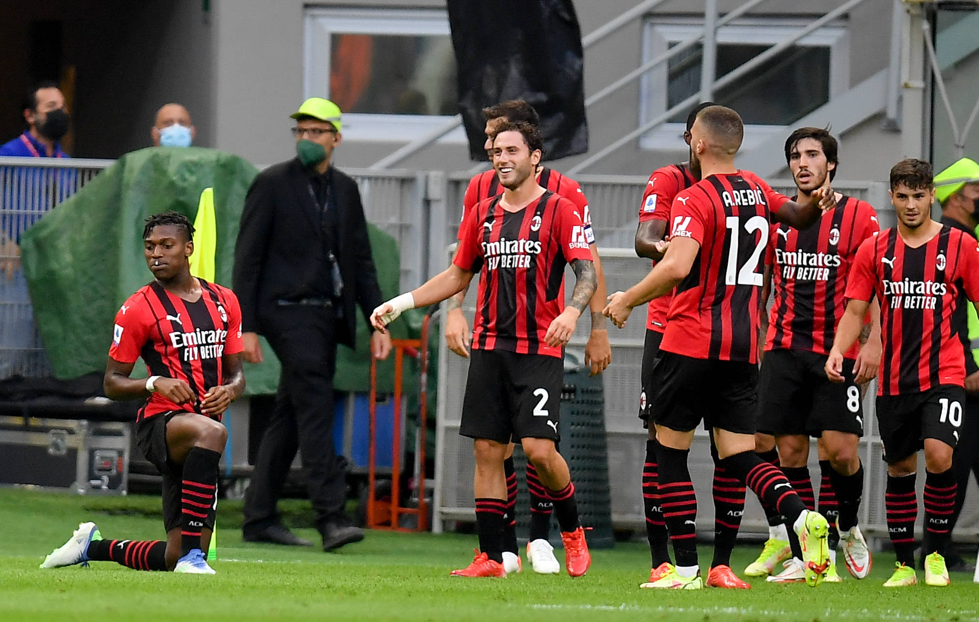 阿森纳vs伯恩利法国球员表现：萨利巴完成任务（阿森纳战伯恩利法国军团速评：萨利巴尽责完成使命）