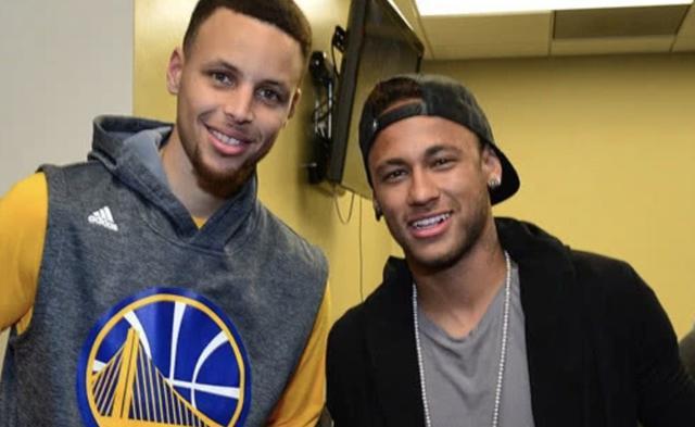 吴艳妮和夏思凝的经典画面，你更喜欢她俩谁？（吴艳妮与夏思凝的名场面，谁更让你心动？）