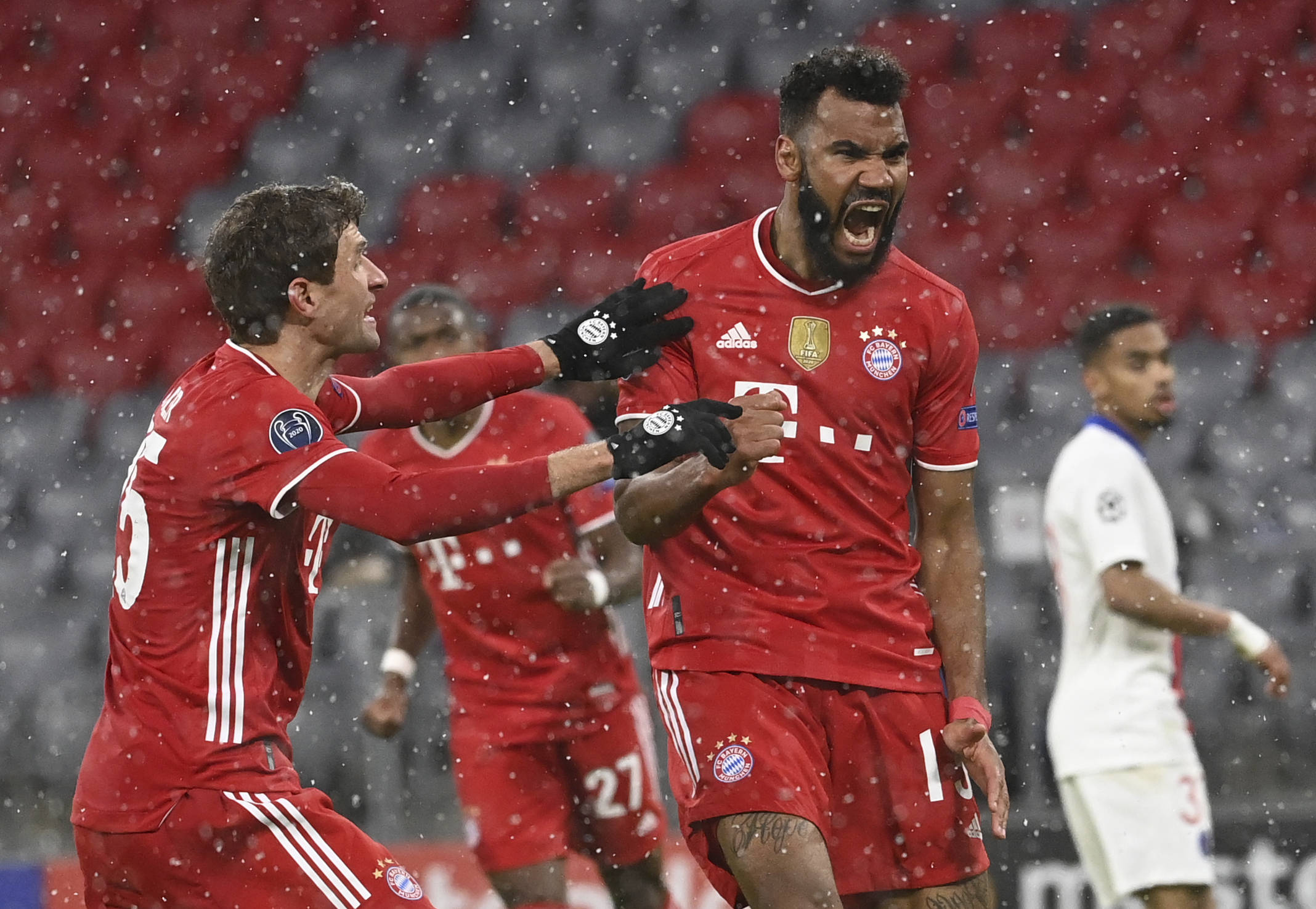 🙄经纪人 ：03年运作C罗350万欧加盟切尔西遭拒绝（经纪人透露：2003年曾以350万欧促成C罗投切尔西，遭拒）