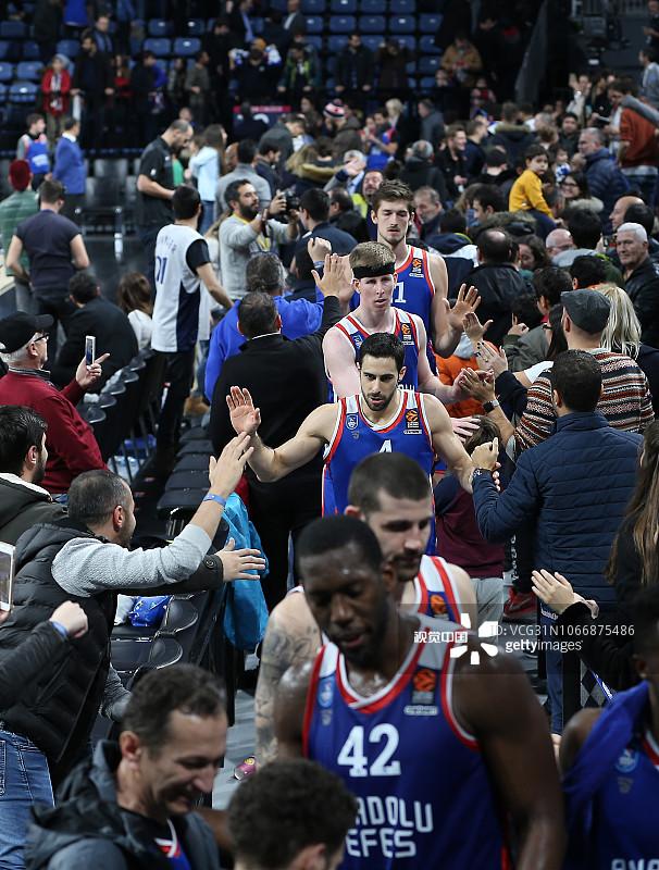 欧洲五大联赛球队表现对比分析（欧洲五大联赛球队表现比较研究）