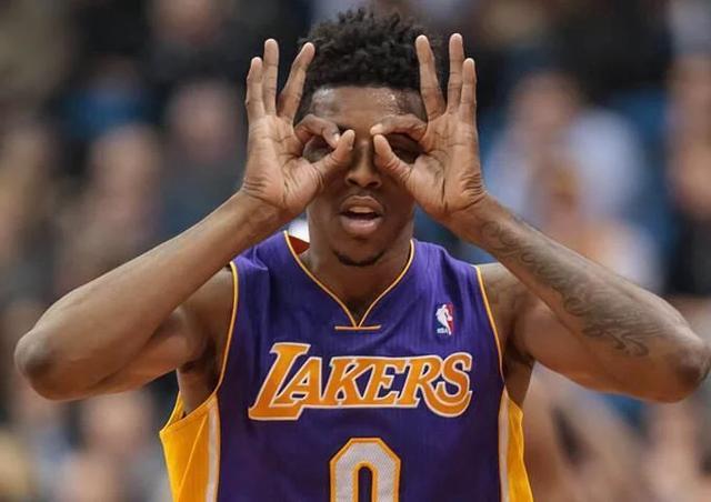 不想被扒号码？弗拉霍维奇发文并配图罗马数字9，随后删除（不想号码被扒？弗拉霍维奇晒罗马数字9后秒删动态）