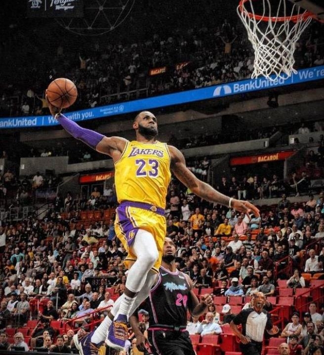 库蒂尼奥身价下降到350万欧，巅峰身价1.5亿，本赛季52场11球（库蒂尼奥现估值仅350万欧：巅峰曾达1.5亿，本赛季52战11球）