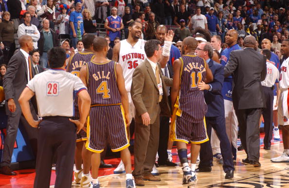 奥巴梅扬：当年我从巴萨去切尔西是一个巨大的错误（奥巴梅扬懊悔：离开巴萨转投切尔西是我职业生涯的重大失误）