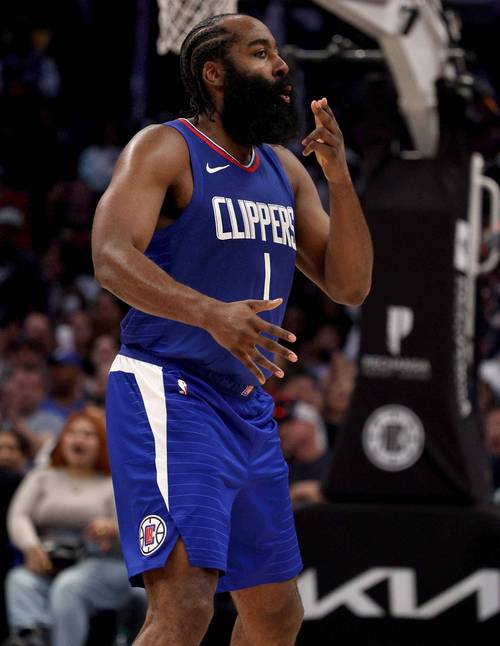 贝尔戈米盛赞法布雷加斯：他从不踢0-0的比赛，执教理念正确（贝尔戈米称赞法布雷加斯：拒绝0-0，他的执教思路是对的）