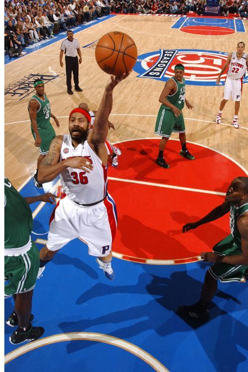 德比小负！国际米兰球队报告及评级更新（德比惜败：国际米兰赛后战报与评分更新）