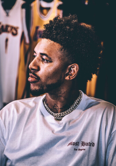 罗马vs那不勒斯：洛伦佐-佩莱格里尼、克里斯坦特首发，麦克托米奈、霍伊伦出战（罗马战那不勒斯：洛伦佐-佩莱格里尼、克里斯坦特先发，麦克托米奈与霍伊伦出战）