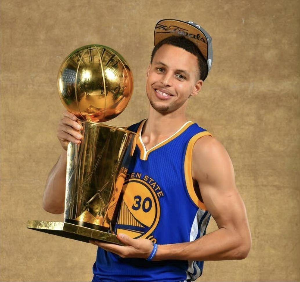 安帅：二进宫皇马是我自荐去的；不明白为什么会有人质疑贝林（安切洛蒂：我主动申请重返皇马；不理解外界为何质疑贝林厄姆）