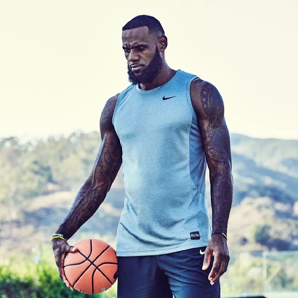 记者：吴少聪发烧，今日出席国安赛前发布会球员调整为张玉宁（记者：吴少聪因发烧缺席，国安今日赛前发布会改由张玉宁出席）