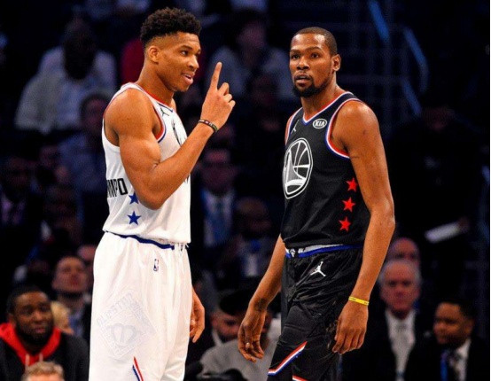 独领风骚，目前欧冠前8球队英超占4席，其余四大联赛各出1队（欧冠八强英超四席领跑，其余四大联赛各仅一队在列）